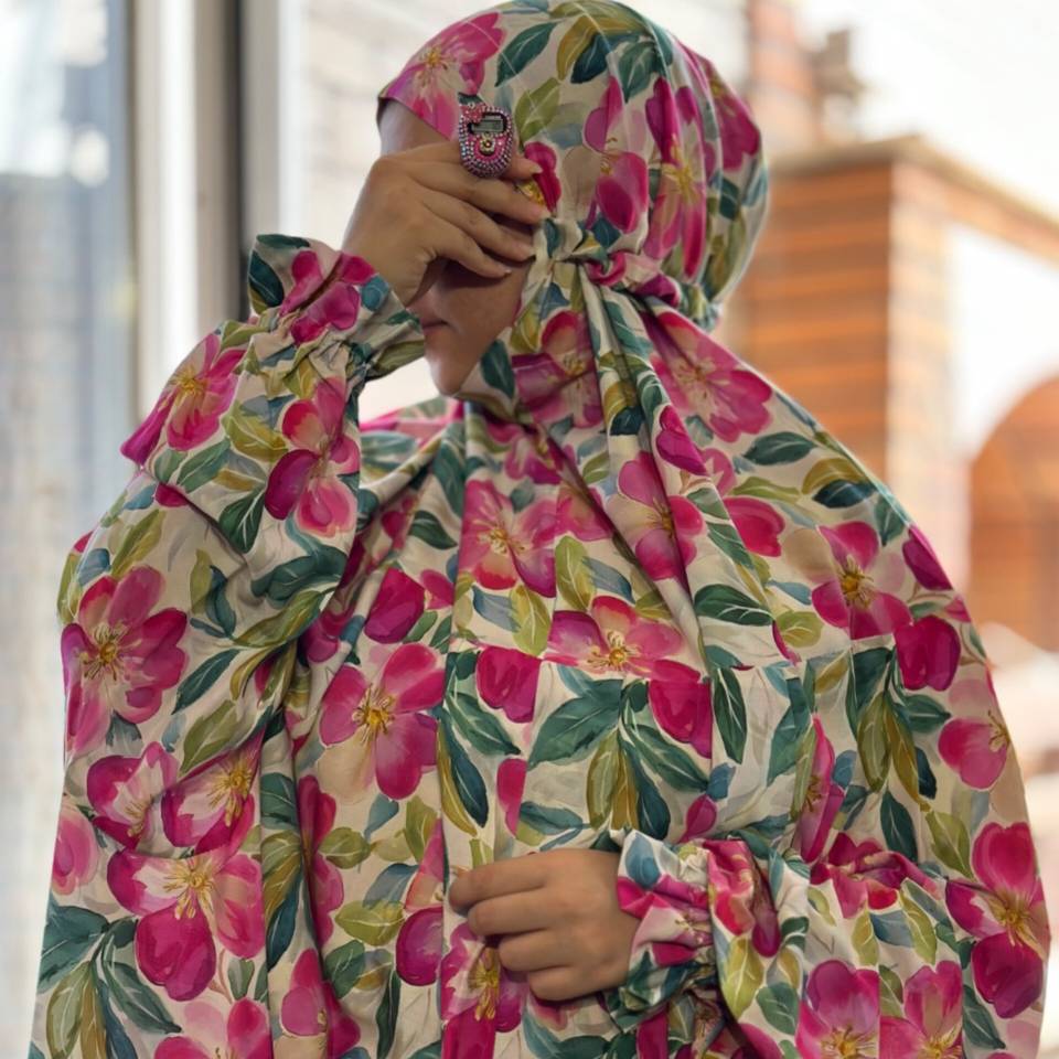 7382a10b-ab5a-4341-b9bd-512c1672ec54 چادر نماز آستین دار طرح هدی - تصویر 1